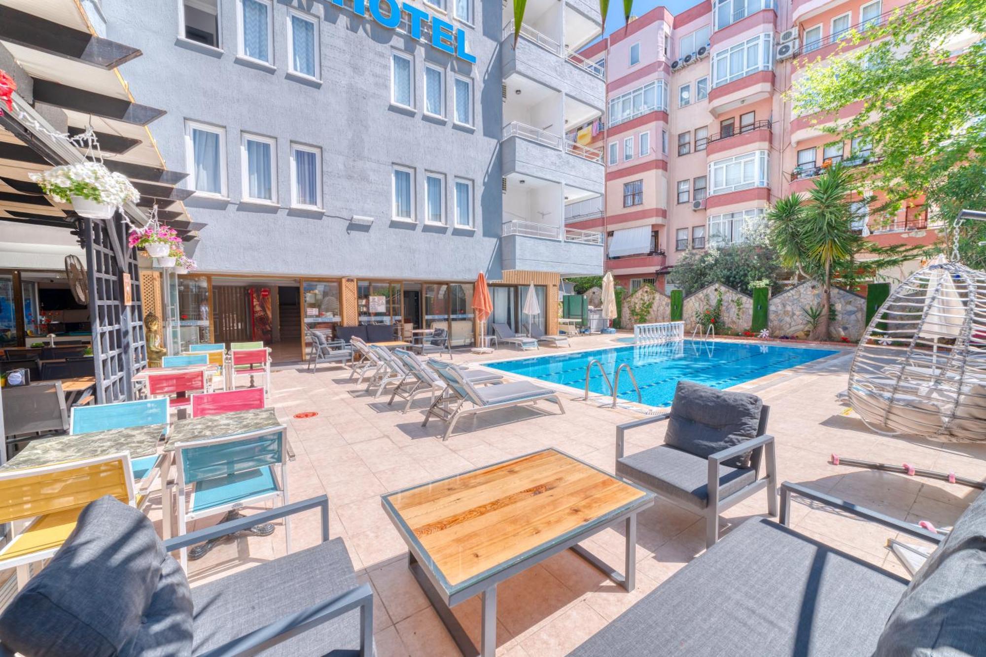 Aparthotel Kleopatra Icaria 2*